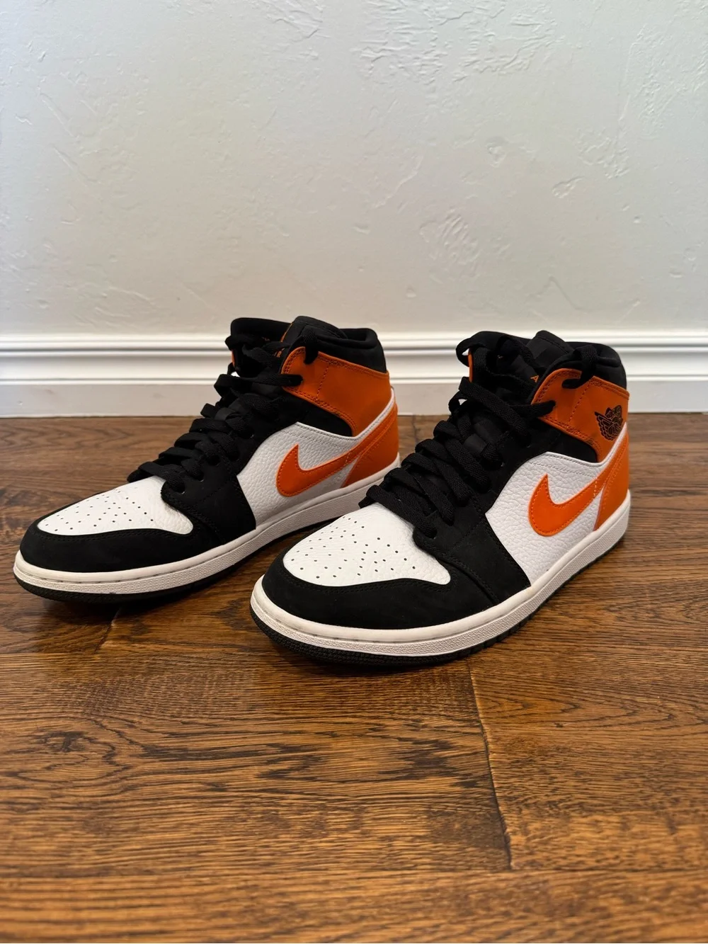 Air Jordan 1 Mid Shattered Backboard Orange Black White Men’s 10.5